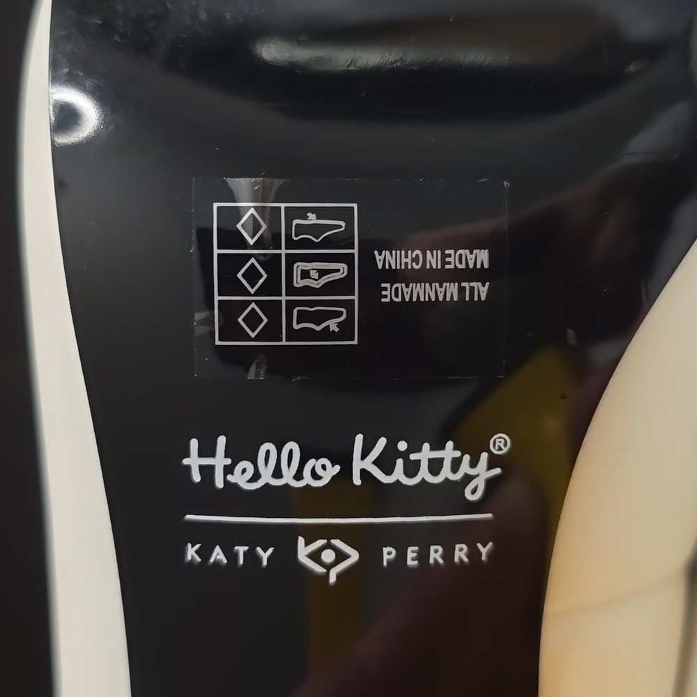 Hello Kitty x Katy Perry Sanrio - Picture 11 of 16